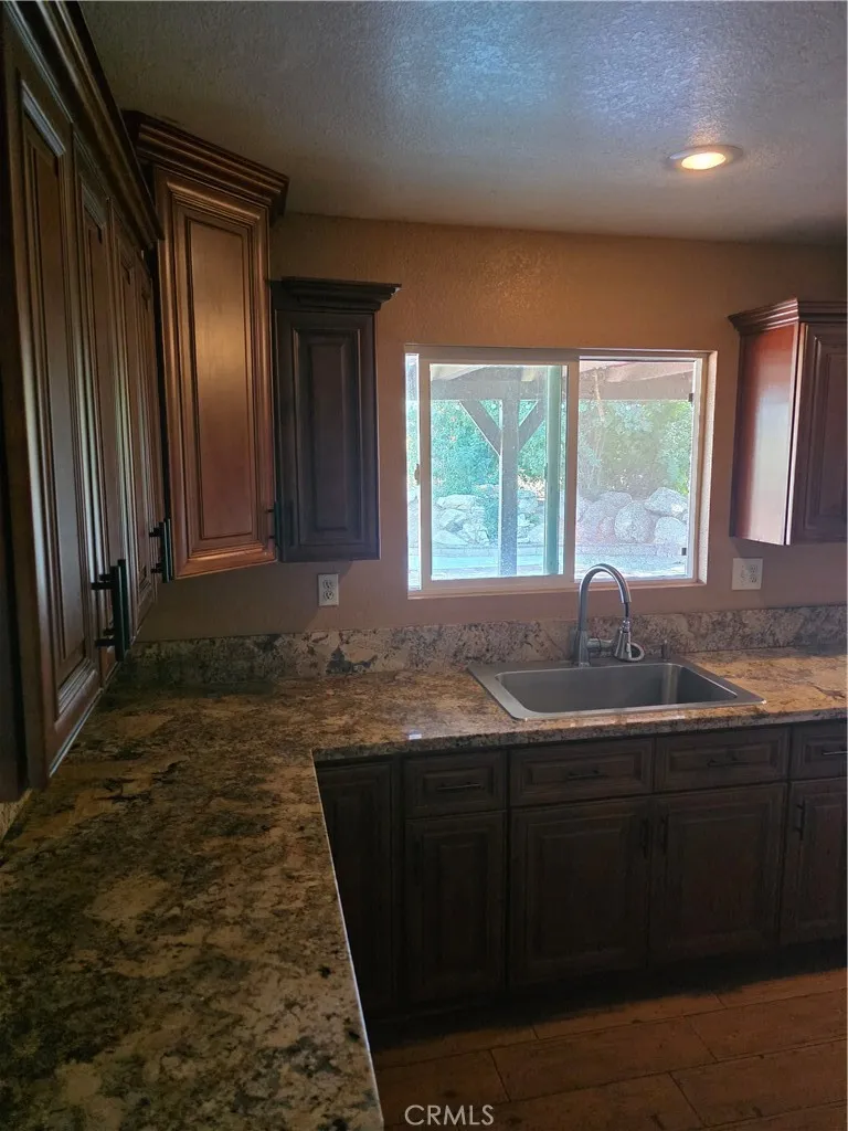 18251 Northstar Avenue, Riverside, California 92508 home-pic-8